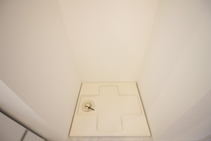 物件内観写真10　(洗濯機置場)