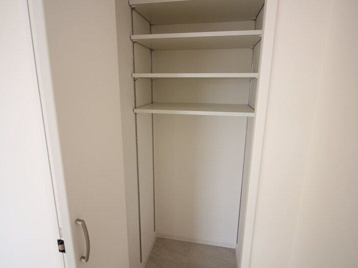 物件内観写真22　(収納)