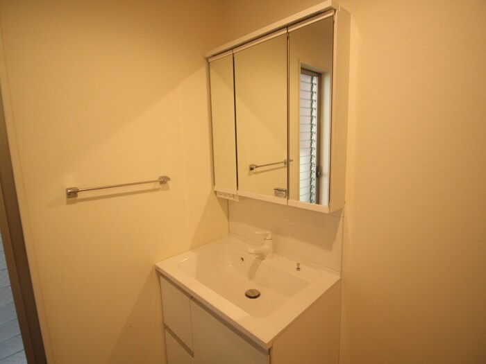 物件内観写真10　(洗面)