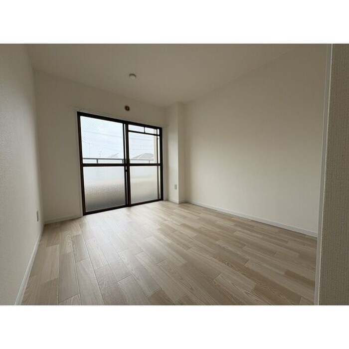 物件内観写真11　(居室)