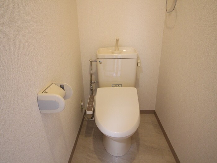 物件内観写真11　(トイレ)