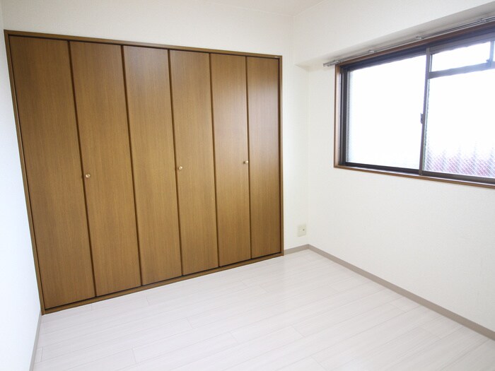 物件内観写真18　(居室)