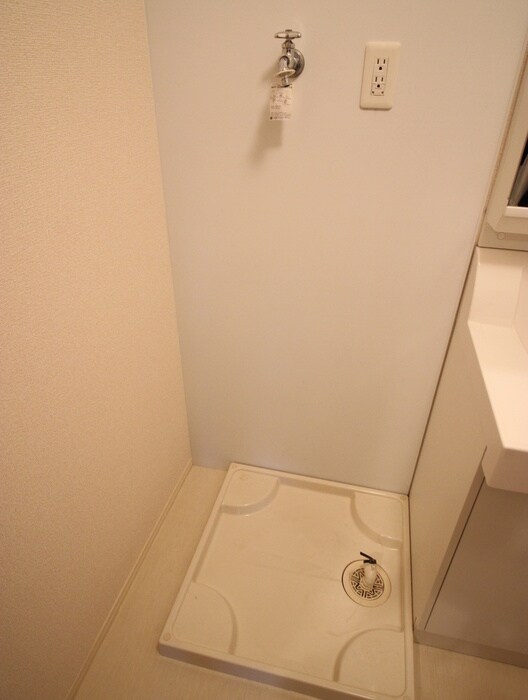 物件内観写真19　(洗濯機置場)