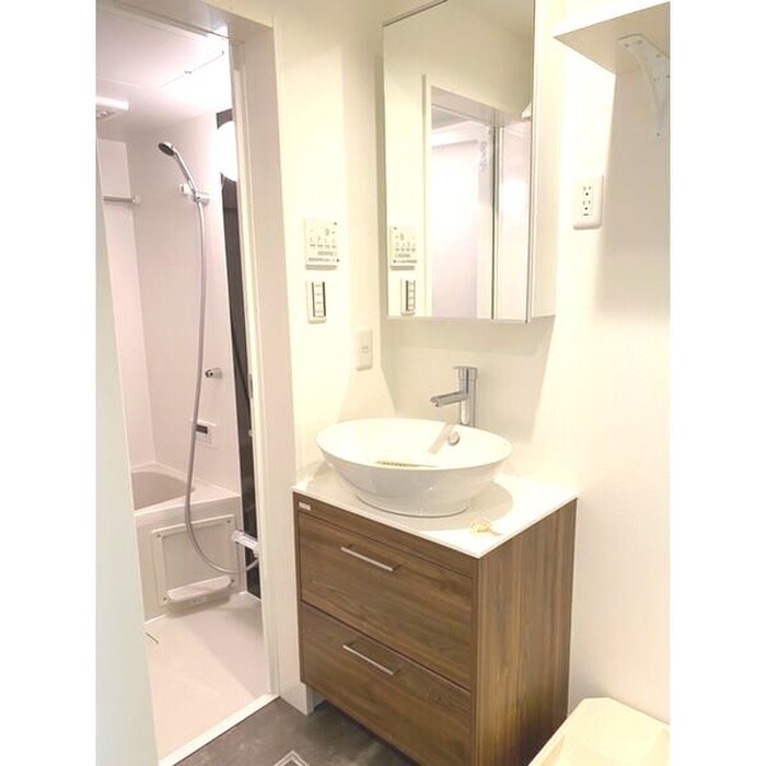 物件内観写真11　(洗面)