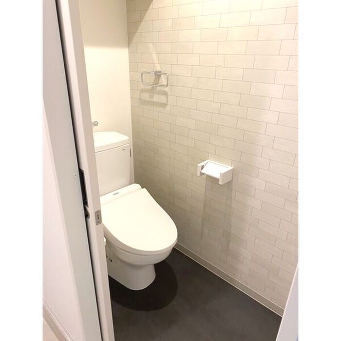 物件内観写真12　(トイレ)