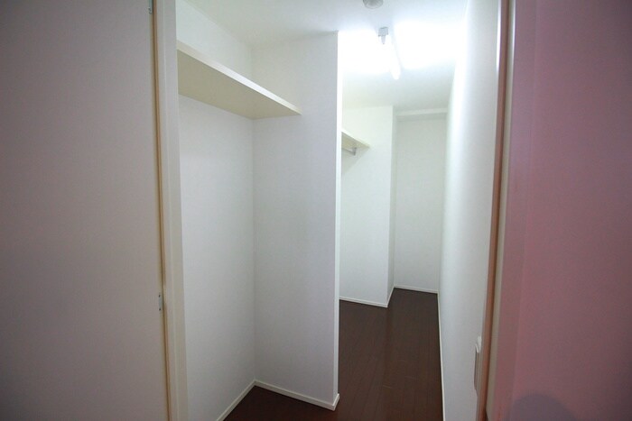 物件内観写真11　(収納)