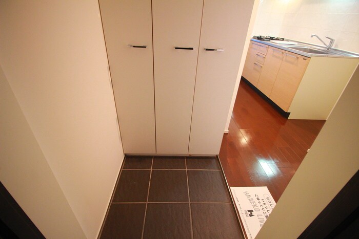 物件内観写真22　(玄関)