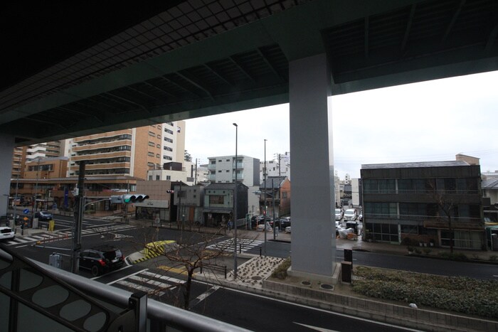 物件内観写真22　(室内からの展望)