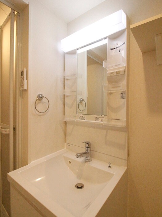 物件内観写真11　(洗面)