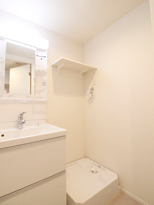 物件内観写真21　(洗濯機置場)