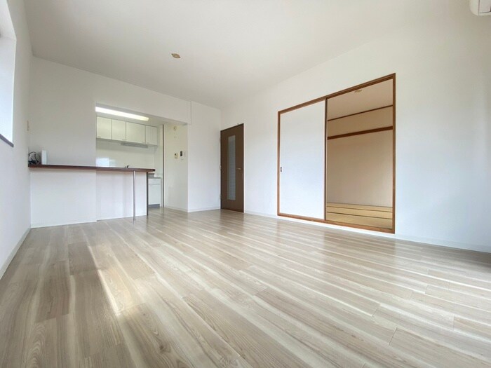 物件内観写真8　(居室)