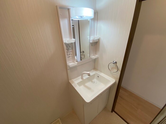 物件内観写真11　(洗面)