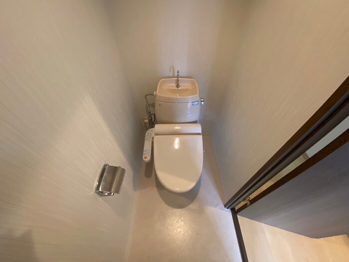 物件内観写真16　(トイレ)