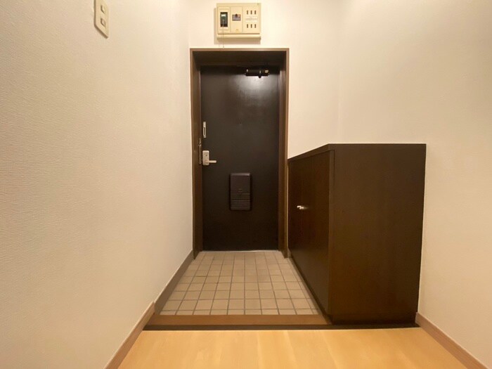 物件内観写真19　(玄関)