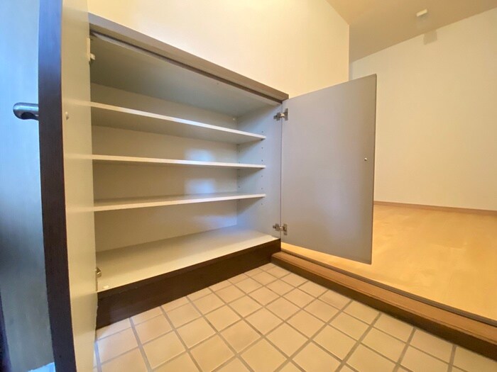 物件内観写真20　(靴箱)