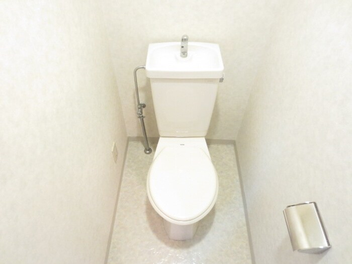 物件内観写真13　(トイレ)