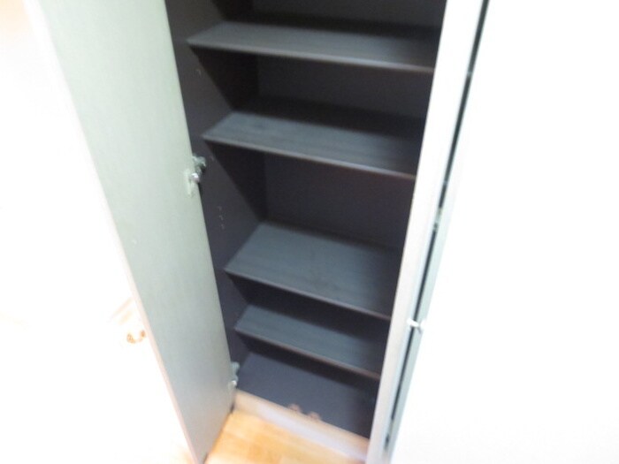物件内観写真14　(靴箱)