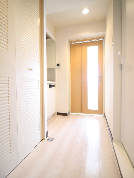物件内観写真20　(廊下)