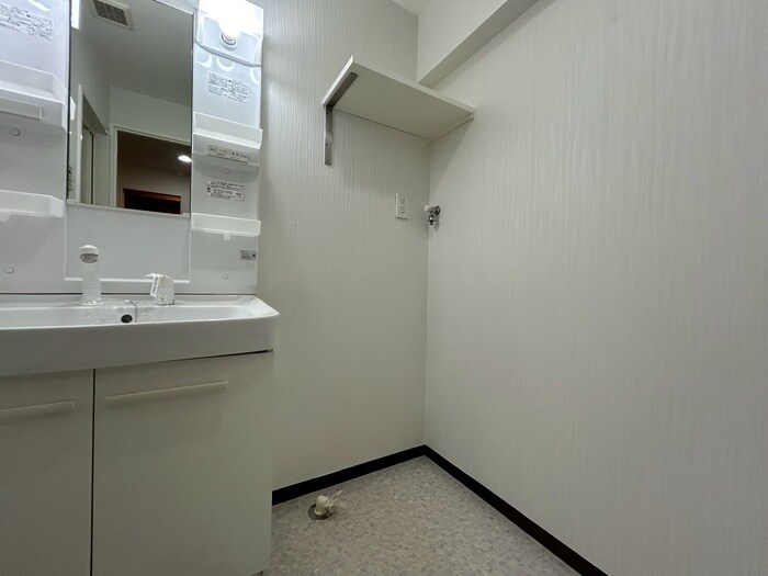 物件内観写真20　(洗濯機置場)