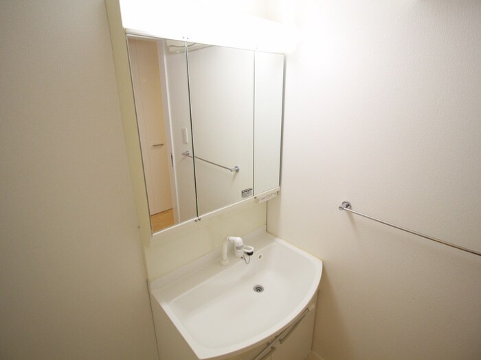 物件内観写真13　(洗面)