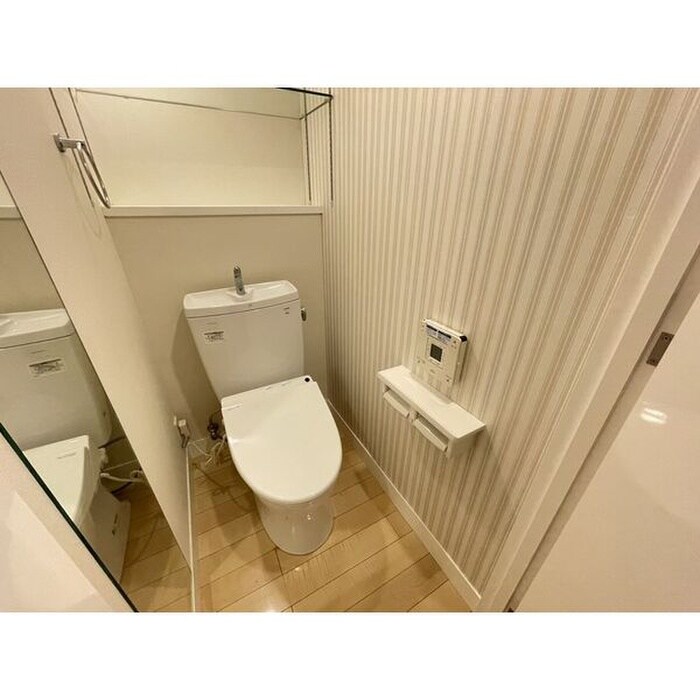 物件内観写真14　(トイレ)