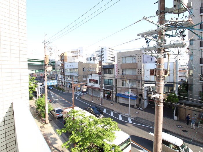 物件内観写真22　(室内からの展望)