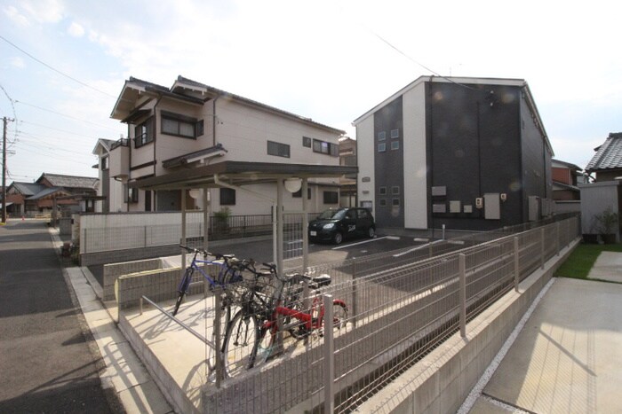 物件外観写真6　(外観写真)