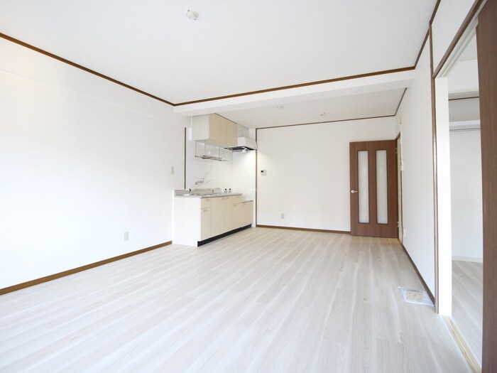 物件内観写真7　(居室)