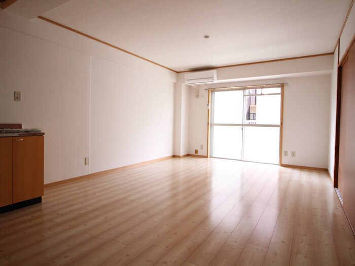 物件内観写真11　(居室)