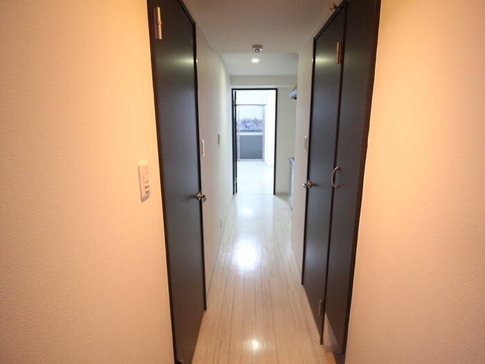 物件内観写真9　(廊下)