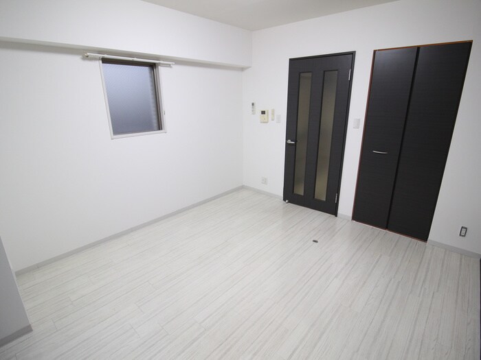 物件内観写真11　(居室)