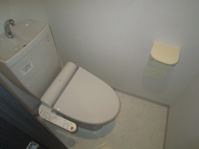 物件内観写真13　(トイレ)