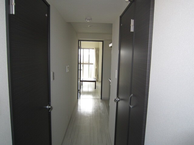 物件内観写真16　(廊下)