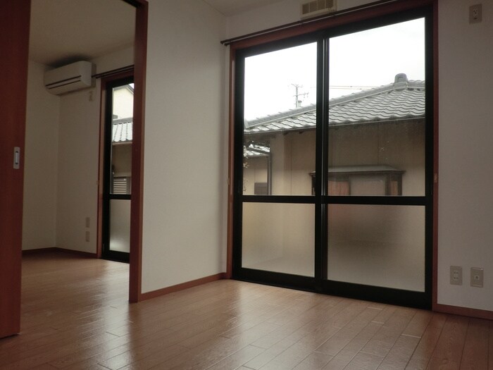 物件内観写真10　(居室)