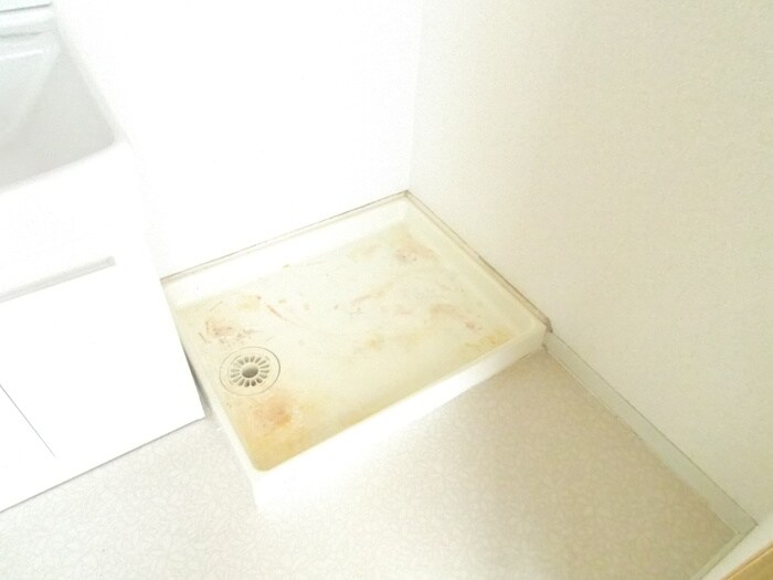 物件内観写真15　(洗濯機置場)