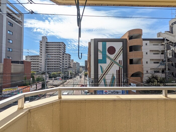 物件内観写真16　(室内からの展望)