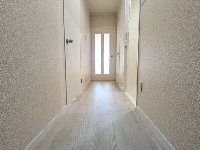 物件内観写真19　(廊下)