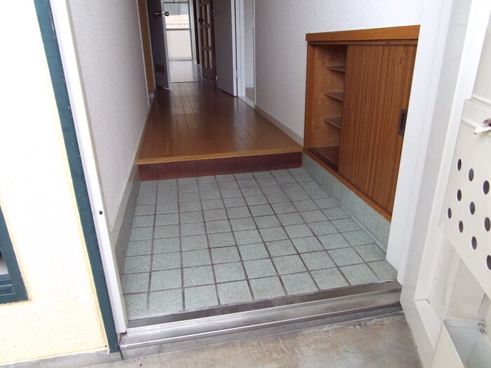 物件内観写真22　(玄関)