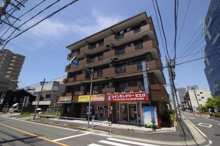 エスポワ－ル鳩岡外観写真