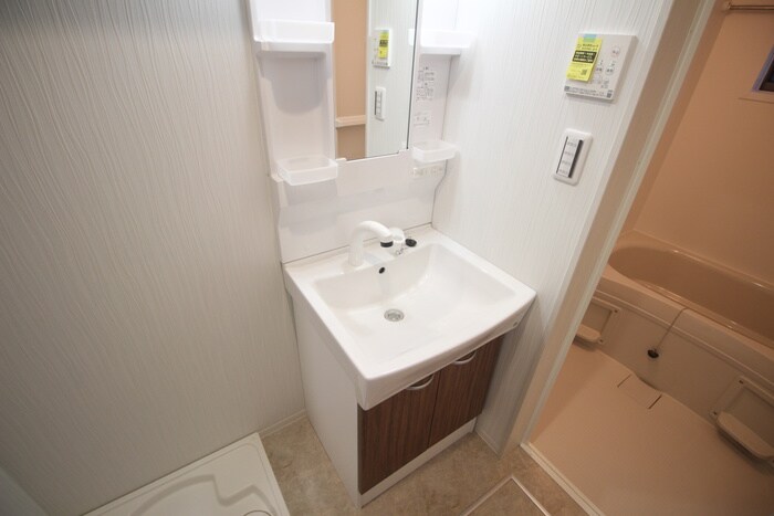 物件内観写真10　(洗面)