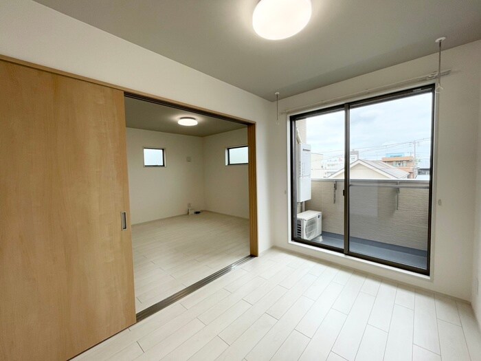 物件内観写真11　(居室)