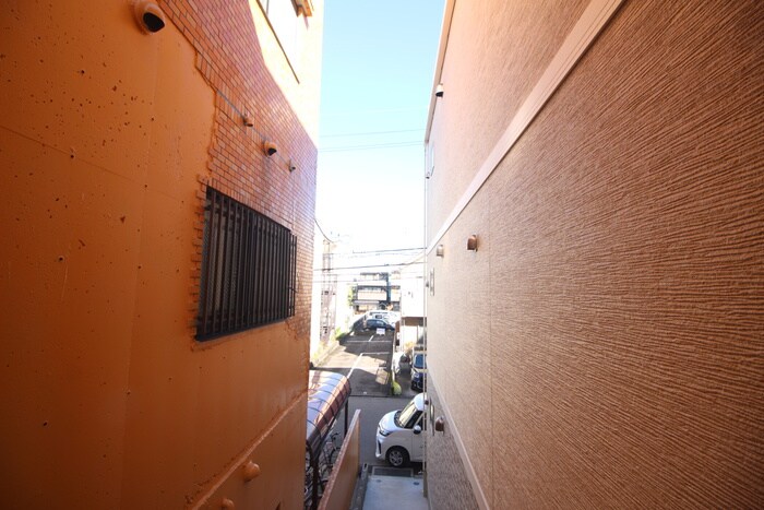 物件内観写真22　(室内からの展望)