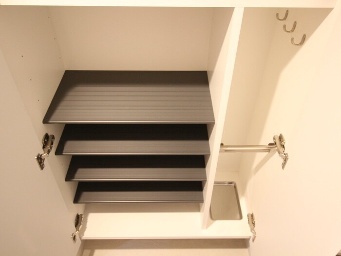 物件内観写真9　(靴箱)