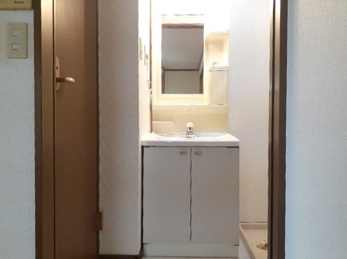 物件内観写真8　(洗面)