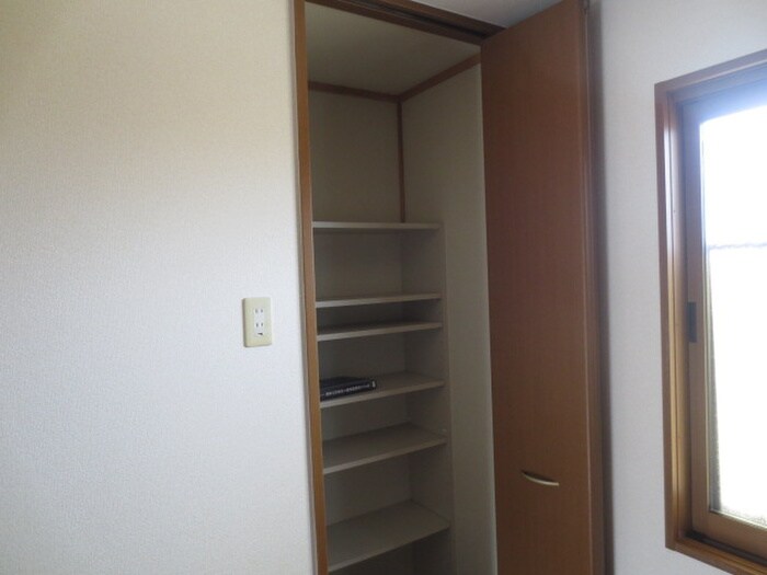 物件内観写真14　(収納)