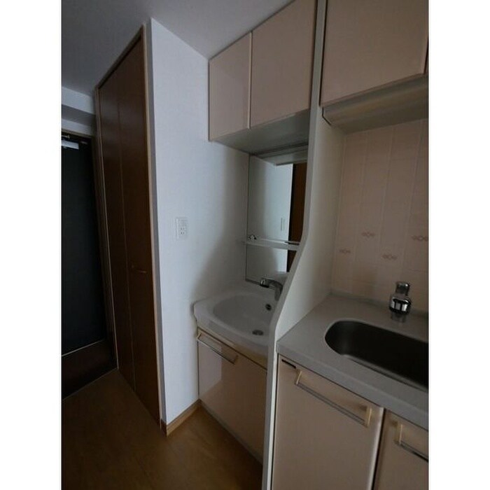 物件内観写真15　(洗面)