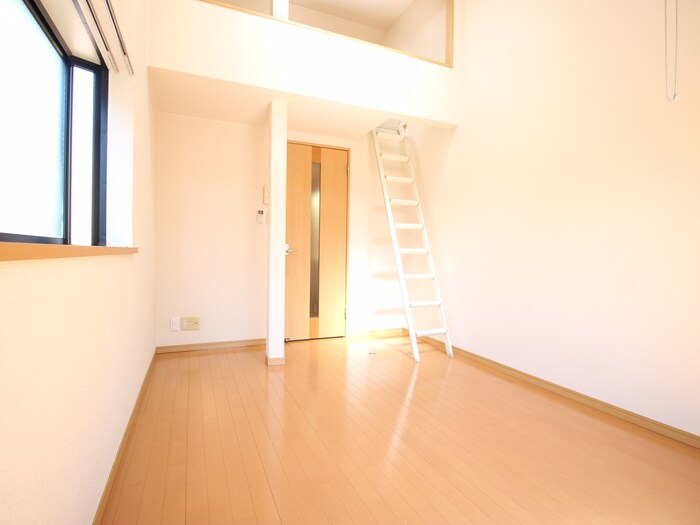 物件内観写真8　(居室)