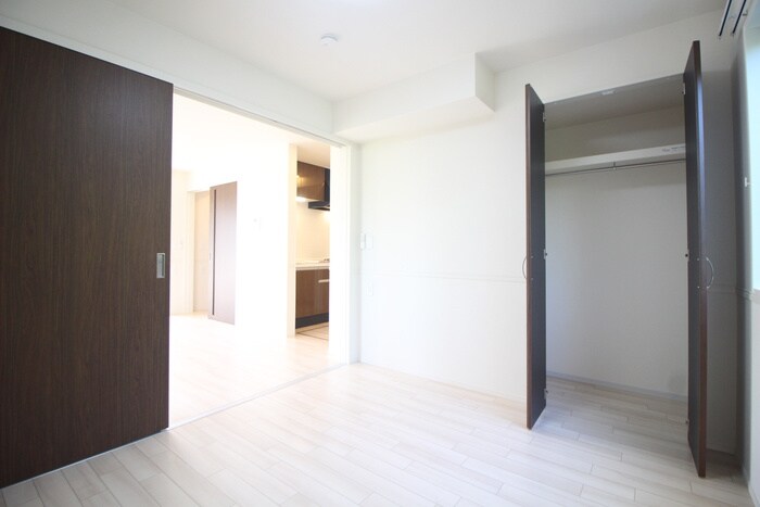 物件内観写真11　(居室)