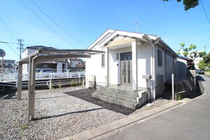 三軒町戸建外観写真