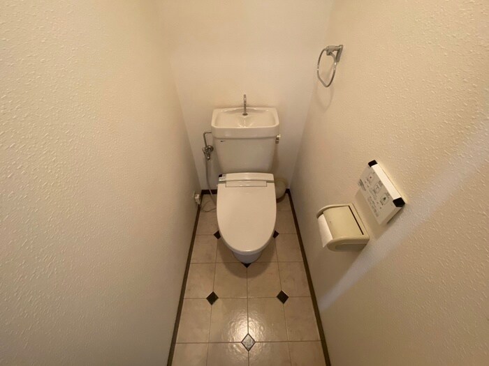 物件内観写真16　(トイレ)